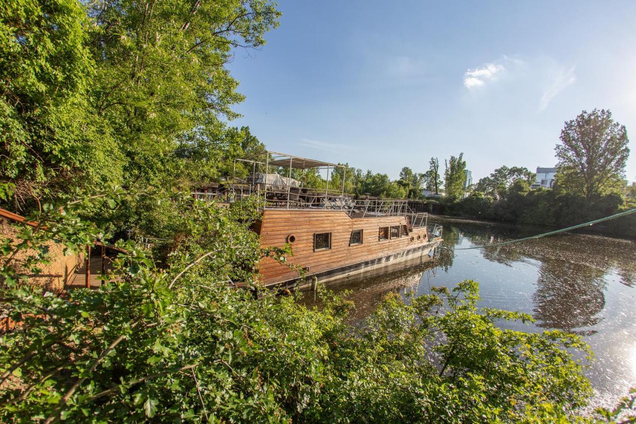 Отель Prague Bay Houseboats Экстерьер фото