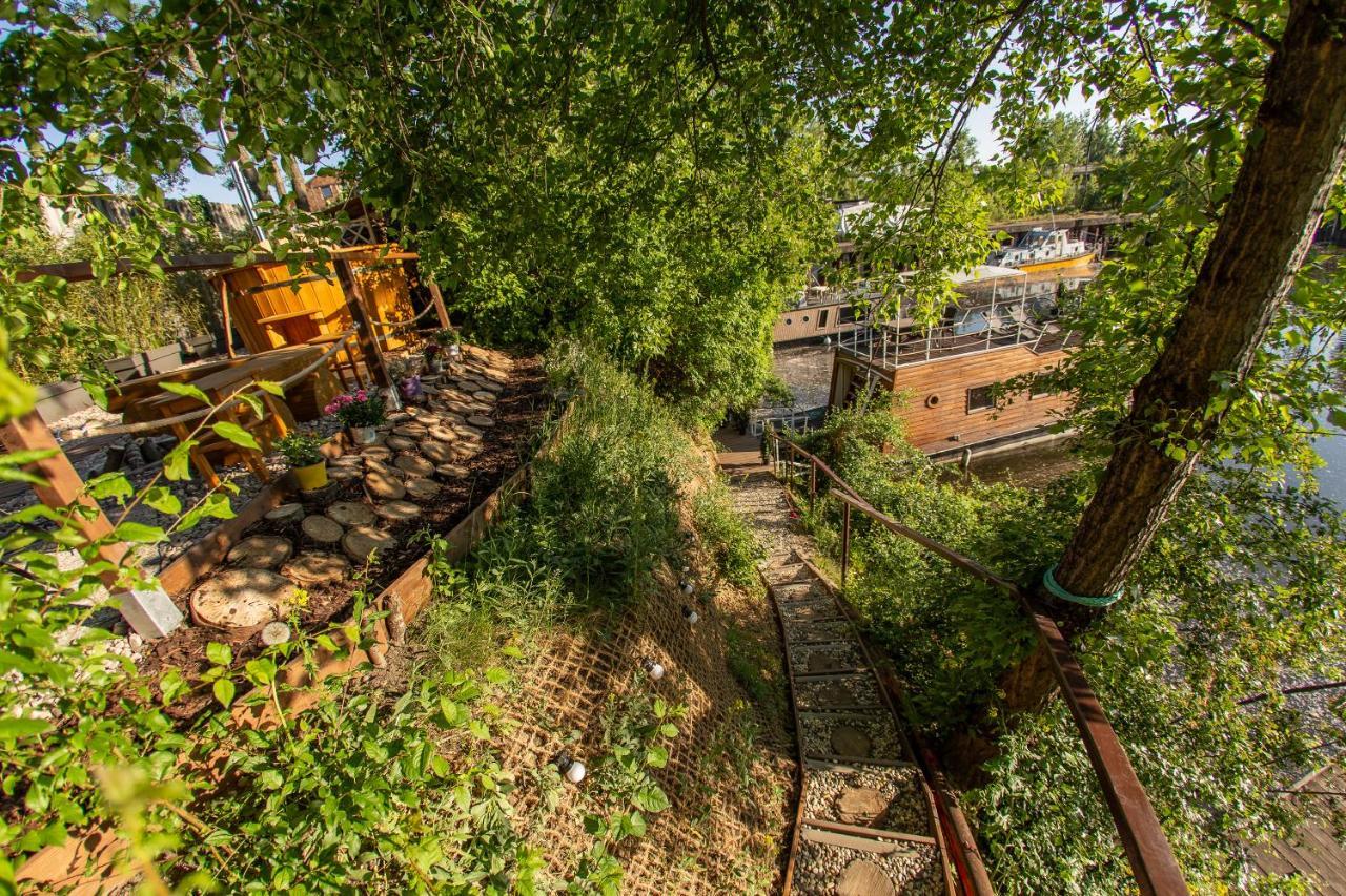 Отель Prague Bay Houseboats Экстерьер фото