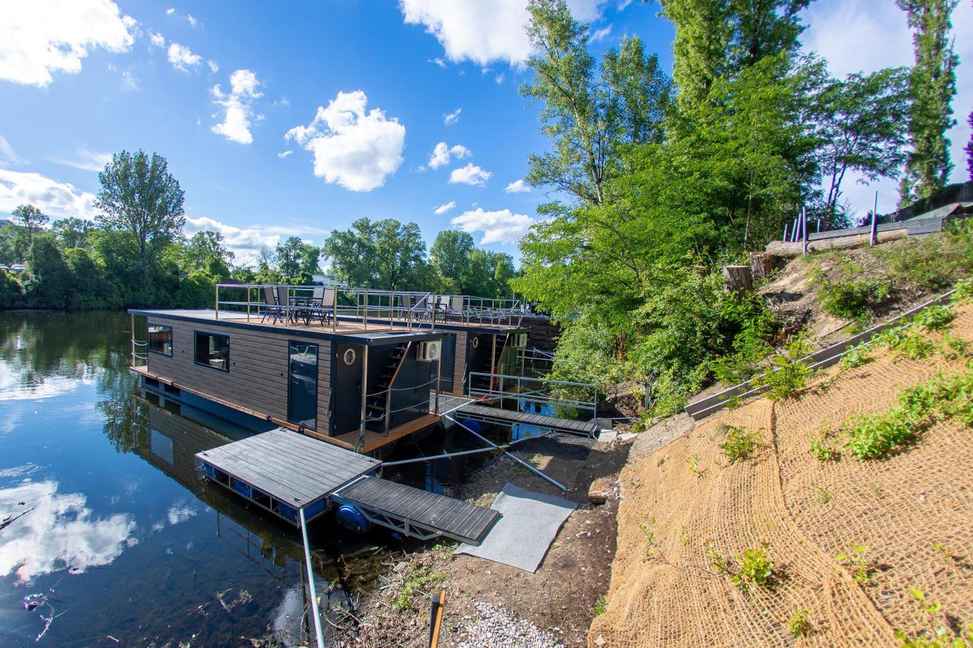 Отель Prague Bay Houseboats Экстерьер фото