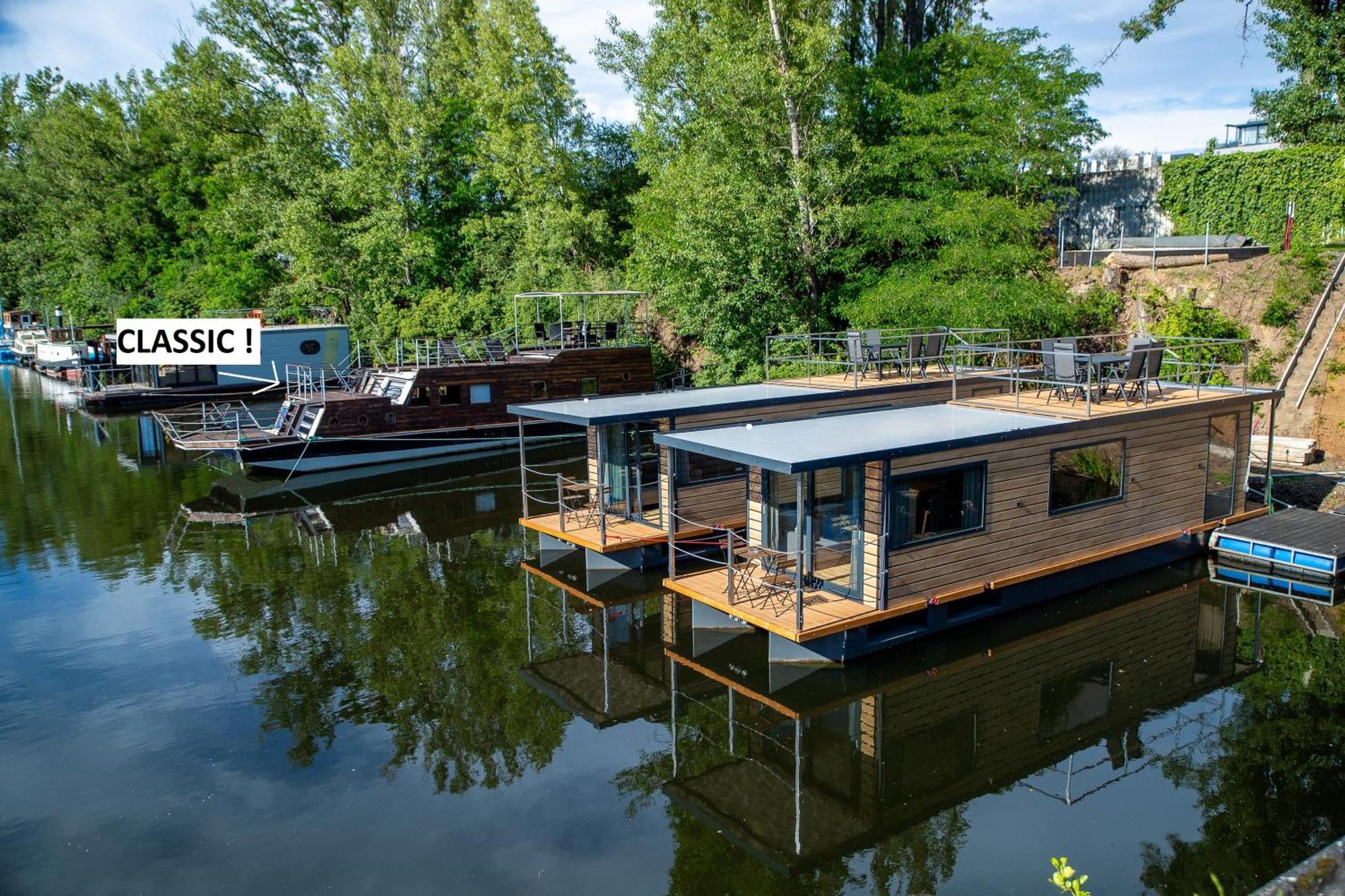 Отель Prague Bay Houseboats Экстерьер фото